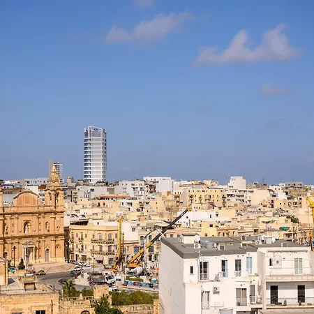 F11 3, Private Two Single Beds Shared Bathroom In Shared Flat Msida