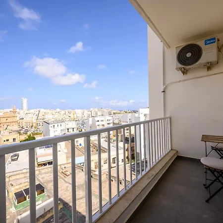 F11 3, Private Two Single Beds Shared Bathroom In Shared Flat 홈스테이