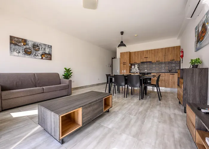 בית אירוח F11 3, Private Two Single Beds Shared Bathroom In Shared Flat *