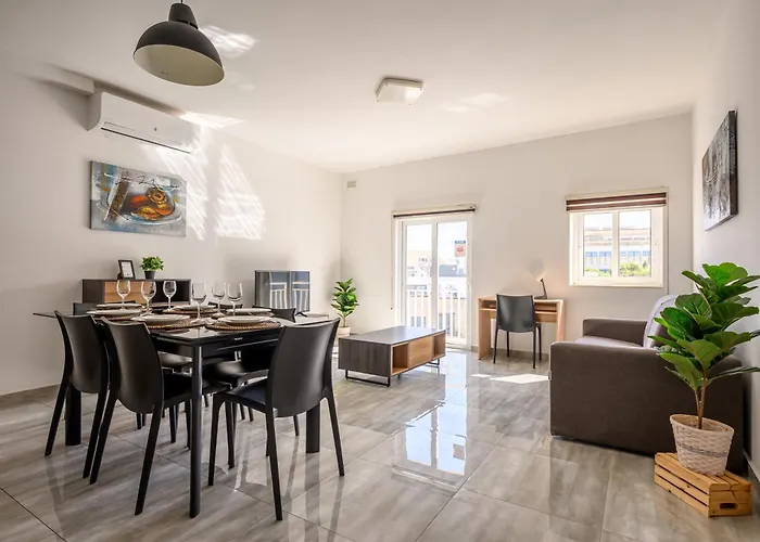 F11 3, Private Two Single Beds Shared Bathroom In Shared Flat * מסידה