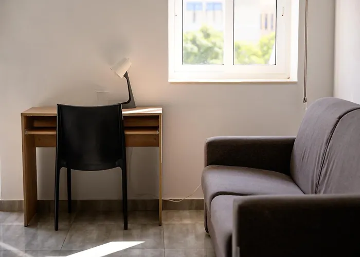 F11 3, Private Two Single Beds Shared Bathroom In Shared Flat Kwatera prywatna *